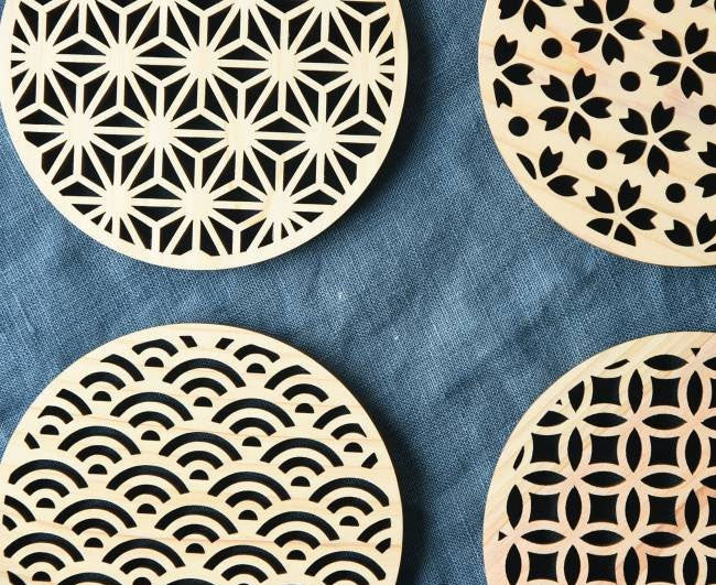 Hinoki coaster with traditional Japanese pattern, laser processing, "Asanoha"