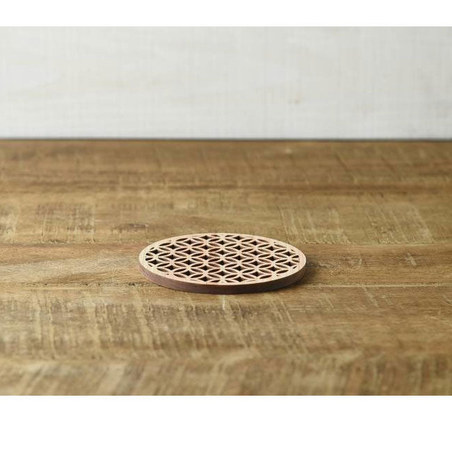 Hinoki coaster with traditional Japanese pattern, laser processing, "Cloisonne"