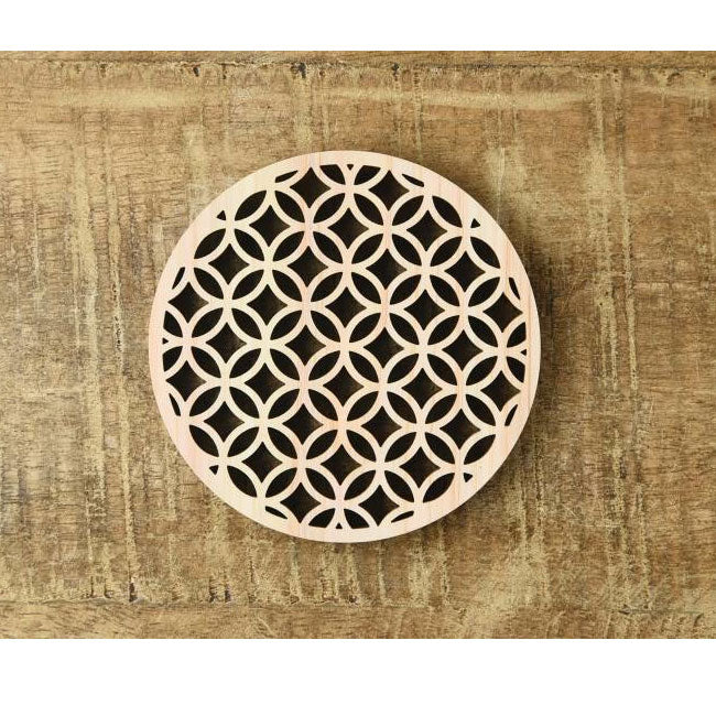 Hinoki coaster with traditional Japanese pattern, laser processing, "Cloisonne"