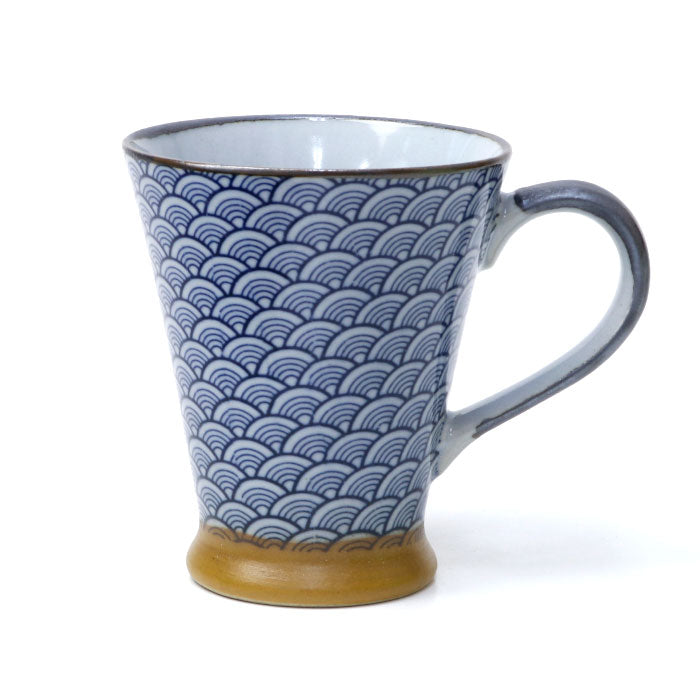 Mug Mino ware "Seigaiha" pattern