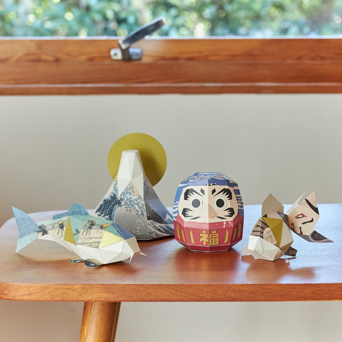 Paper Craft Interior – Daruma Ukiyo - e Hokusai & “Red Fuji” | Made in Japan - MatchaJP