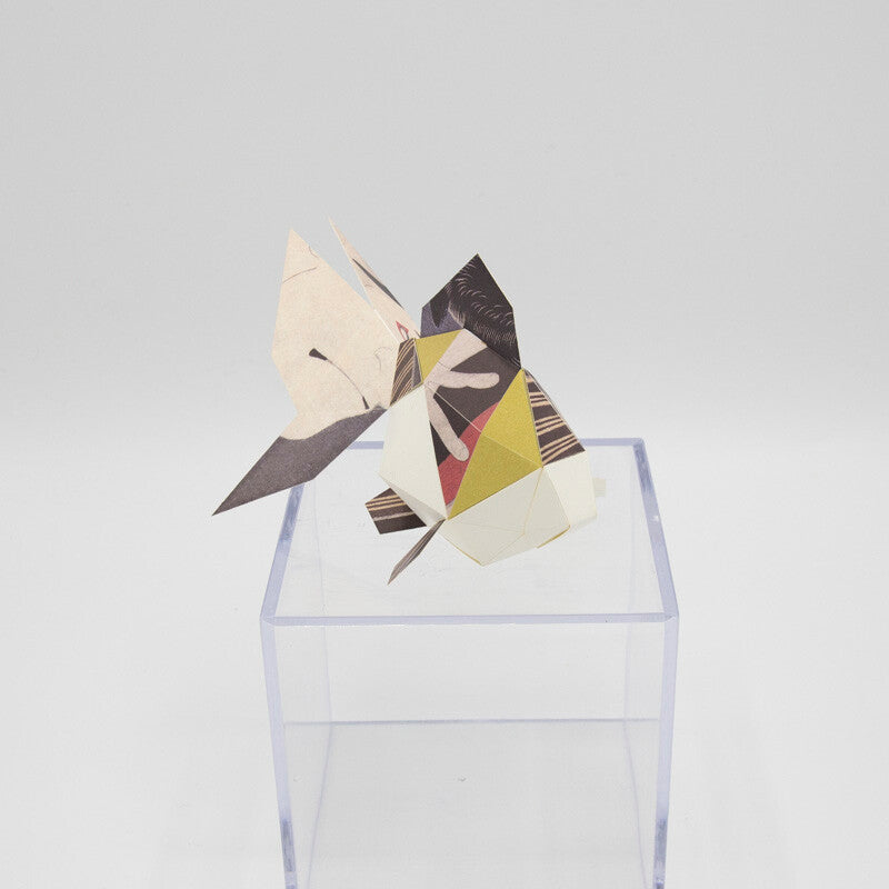 Paper Craft Interior – Ukiyo-e Paper Craft “Goldfish & Otani Oniji III as Edohei” by Toshusai Sharaku  | Made in Japan