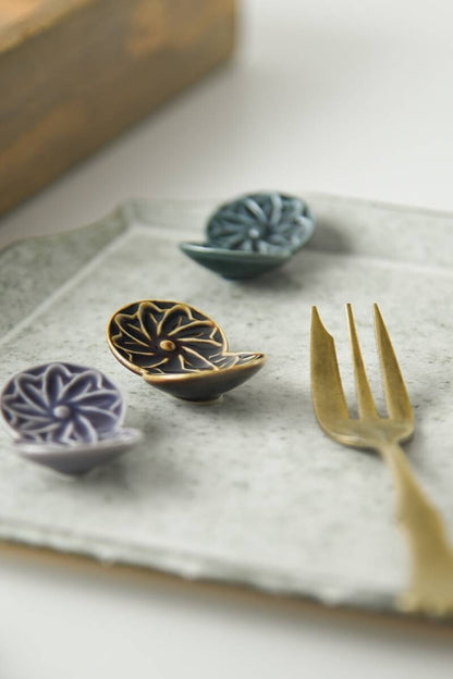 Japanese Chopstick Rest – Botanical Black | Mino Ware Matcha Scoop Rest Made in Japan