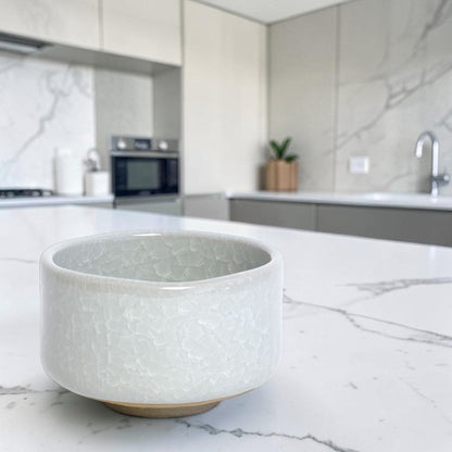 White Craze Matcha Bowl (Chawan) – Japanese Mino Ware Ceramic | Made in Japan