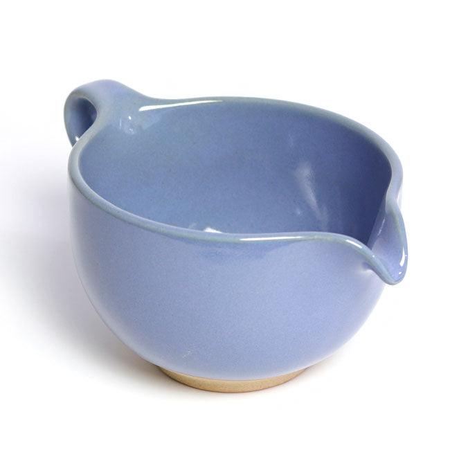 Lavender Blue Matcha Bowl with Handle and Spout – Handcrafted Mino Ware, Perfect for Matcha Lattes