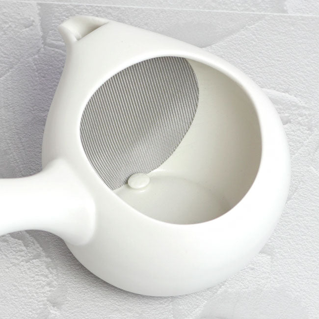 Japanese Kyusu Teapot – White Tokoname Ware with Fine Mesh Filter | Made in Japan