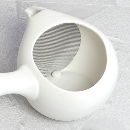 Japanese Kyusu Teapot – White Tokoname Ware with Fine Mesh Filter | Made in Japan