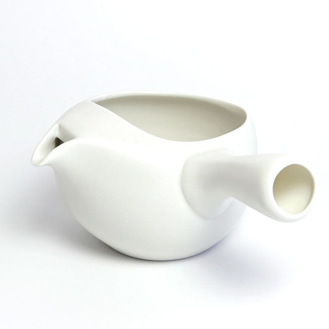 Japanese Kyusu Teapot – White Tokoname Ware with Fine Mesh Filter | Made in Japan