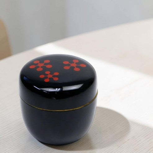Medium Matcha Tea Caddy Natsume – Black Rikyu Plum Makie with Gold Rim | Yamanaka Lacquerware Made in Japan
