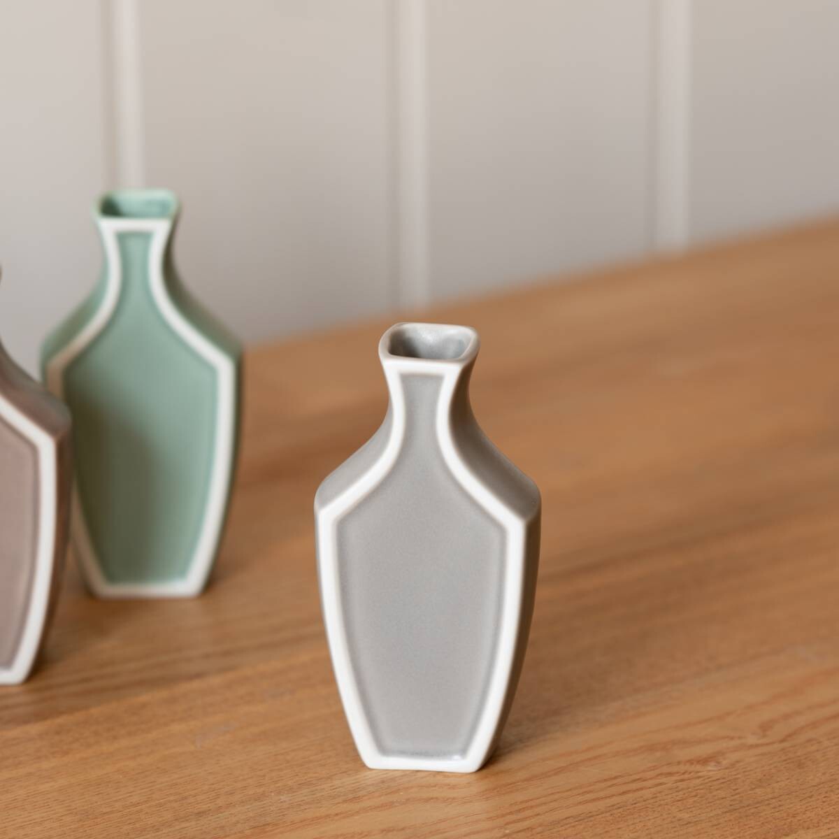 Japanese Ceramic Vase – Matte Gray Flower Vase | Mino Ware Made in Japan