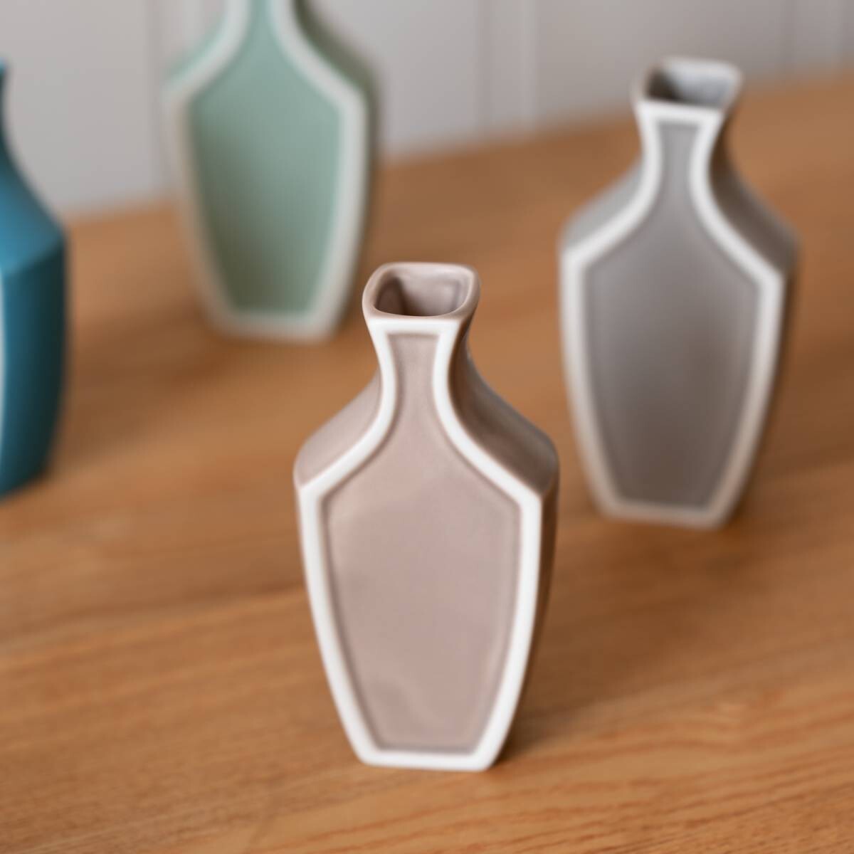 Japanese Ceramic Vase – Blush Beige Flower Vase | Mino Ware Made in Japan