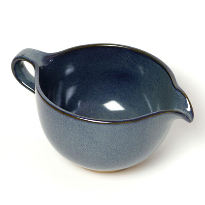 Gray Matcha Bowl with Handle and Spout – Handcrafted Mino Ware, Perfect for Matcha Lattes