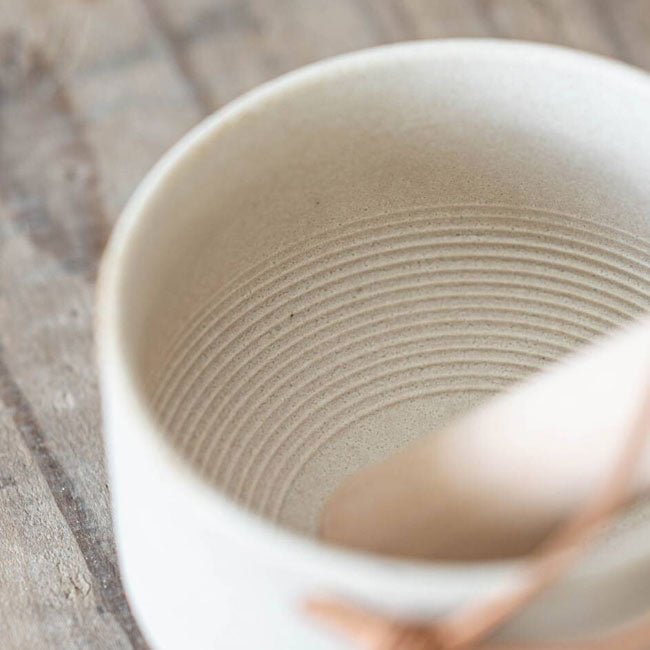 Matcha Latte Bowl – Small Size with Wooden Stick – Mino Ware – White - MatchaJP