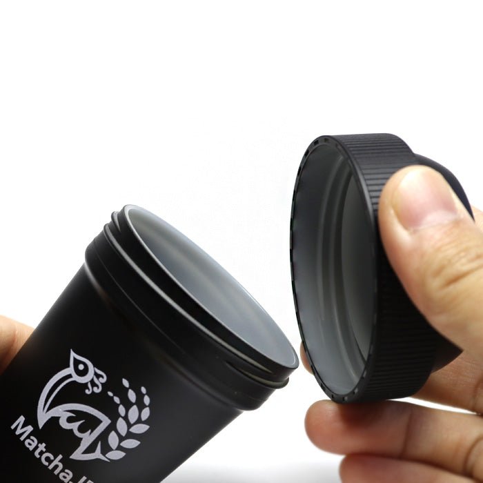 MatchaJP Hand - Lacquered Matcha Mini Shaker (Kaga Yamanaka - nuri) - MatchaJP