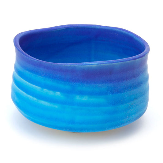 Sky Blue Matcha Bowl – Handcrafted Mino Ware from Japan