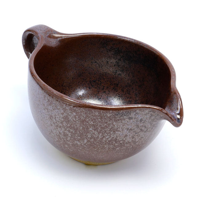 Brown Matcha Bowl with Handle and Spout – Handcrafted Mino Ware, Perfect for Matcha Lattes