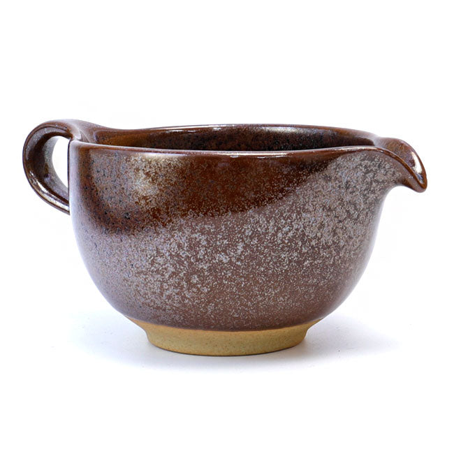 Brown Matcha Bowl with Handle and Spout – Handcrafted Mino Ware, Perfect for Matcha Lattes