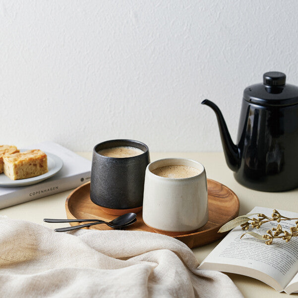 Mino Ware Café Cups – Set of 2 (White & Black) | Made in Japan | 340 ml / 11.5 oz