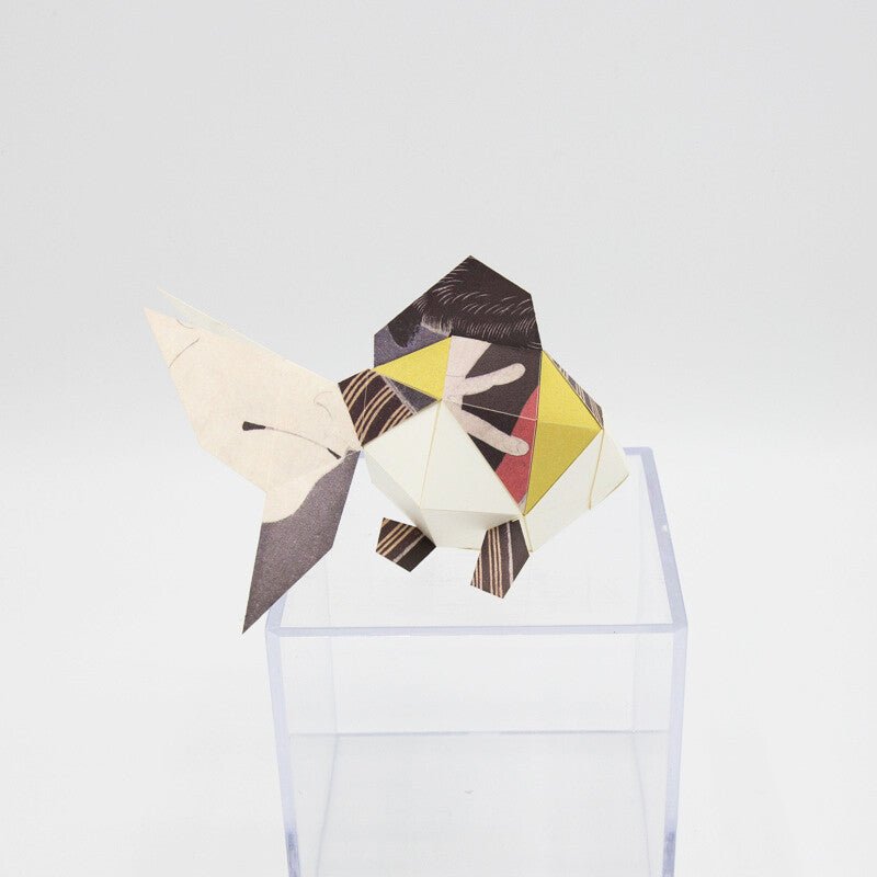 Paper Craft Interior – Ukiyo - e Paper Craft “Goldfish & Otani Oniji III as Edohei” by Toshusai Sharaku | Made in Japan - MatchaJP