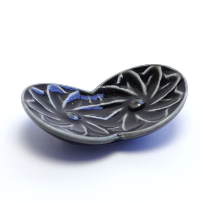 Japanese Chopstick Rest – Botanical Black | Mino Ware Matcha Scoop Rest Made in Japan