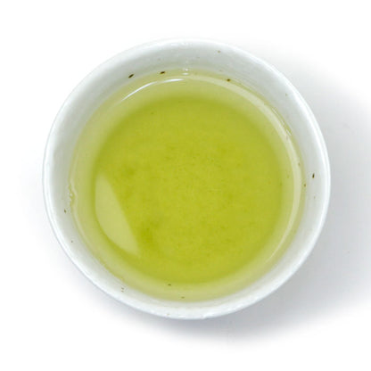 Gyokuro tea leaves Yame Hoshino UZUKI