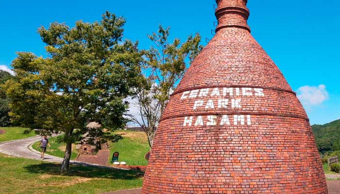 Mug cup RIZAEMON Kiln blue striped engraving Hasami - ware - MatchaJP